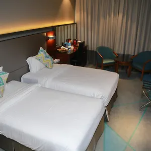 Hotel Versailles By Vieras Dubai