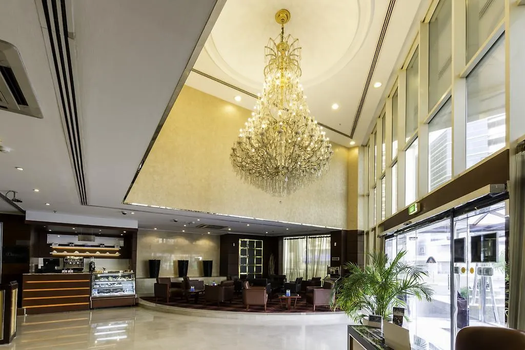 Howard Johnson Bur Dubái Hotel